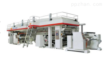 熱熔膠在服裝行業(yè)發(fā)展使用怎么樣？